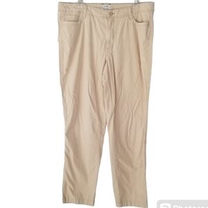 L.L. Bean Favorite Fit Stretch Comfort Khaki Pants Straight Leg Size 14